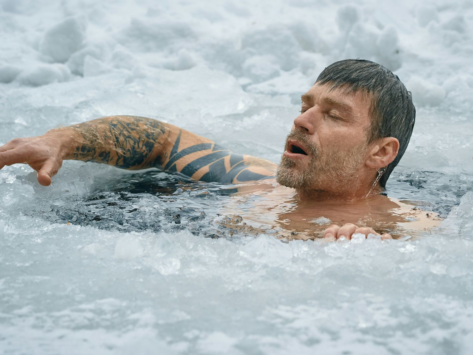 Immersion en eau glacée lors d'un bain froid